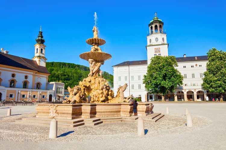 Ontdek Salzburg met officiële Hop-On Hop-Off bustours – Flexibele routes, iconische monumenten en panoramisch uitzicht 2026